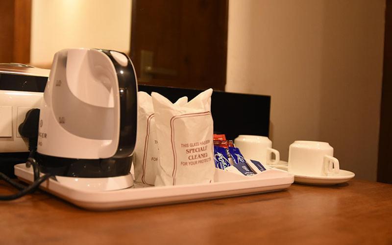 Hotel Royal City Siliguri Buitenkant foto